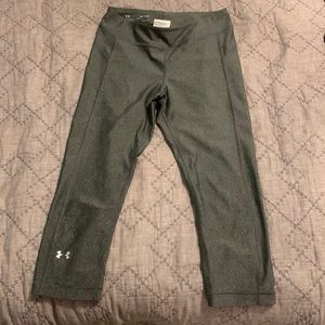Gray Under Armour workout leggings